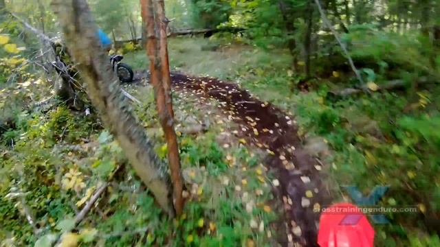 Are dirt riding 'crutches' really a bad thing?︱Cross Training Enduro смотреть онлайн
