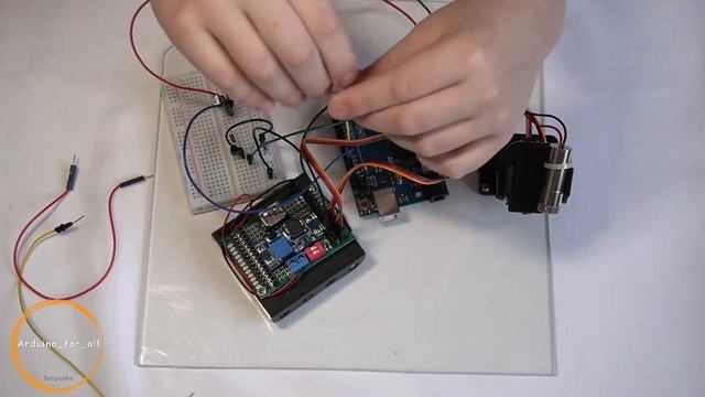 Ардуино с нуля Макет №13 Лазер с ИК-пультом/Arduino Video № 13 Laser With IR Remote