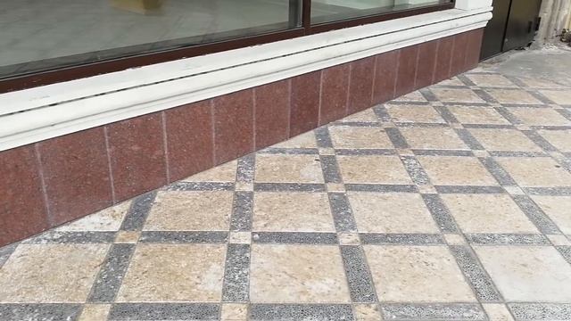 Индийский красный гранит NEW IMPERIAL RED. Лестница и цоколь смотреть онлайн