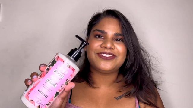 HUGE NYKAA HAUL VIDEO| First haul video + recommendations 😍| Radhika Singhal смотреть онлайн