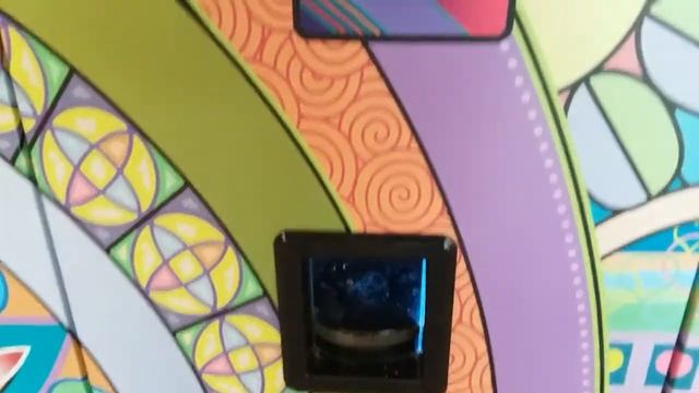 GIANT Sweet Amanda's Candy Machine & Injustice Arcade Card Game Preview смотреть онлайн