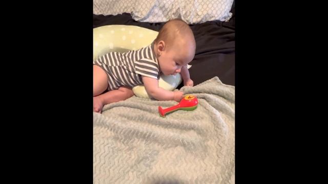 Activities to Do With Your 4 Month Old Baby-What to Expect смотреть онлайн