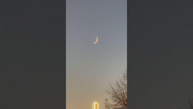 Луна-Растущий Серп в Москве 🌙 смотреть онлайн