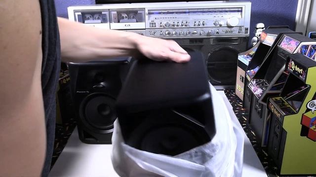 Pioneer DJ DM-50D-BT Monitor Speakers | Unbox and Review смотреть онлайн