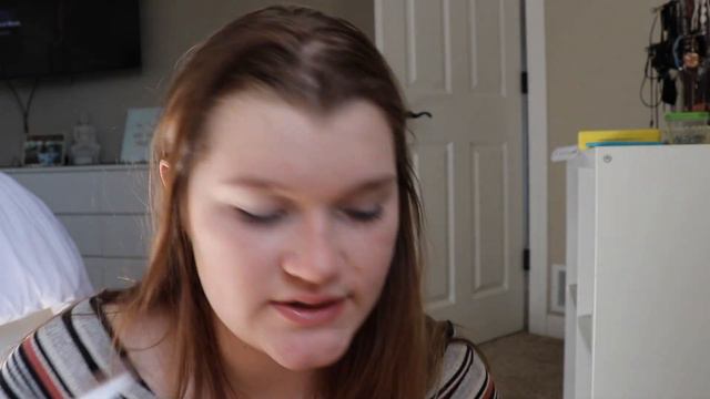 How I did my makeup in middle school | Kristin Hall смотреть онлайн