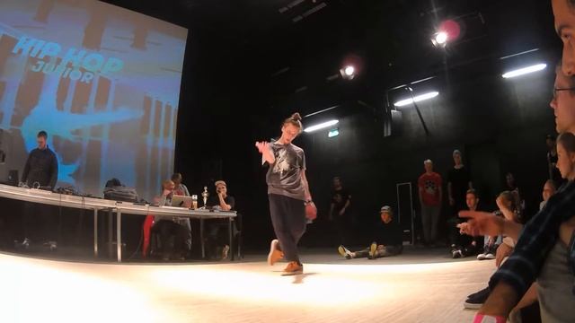 Marta&Edgar@Bättl'EM 2015 смотреть онлайн