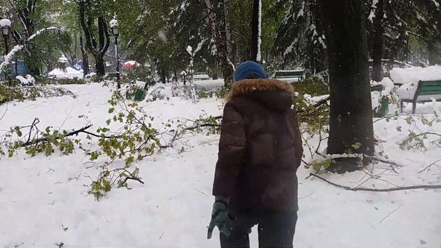 Кишинев. Центральный парк. 21.04.2017 смотреть онлайн