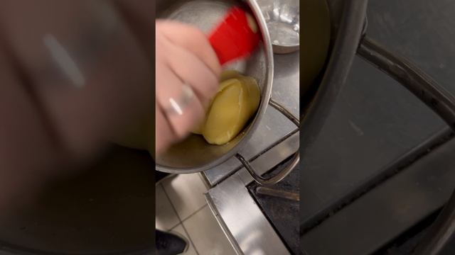 ЧУРРОС С КАРАМЕЛЬНЫМ СОУСОМ