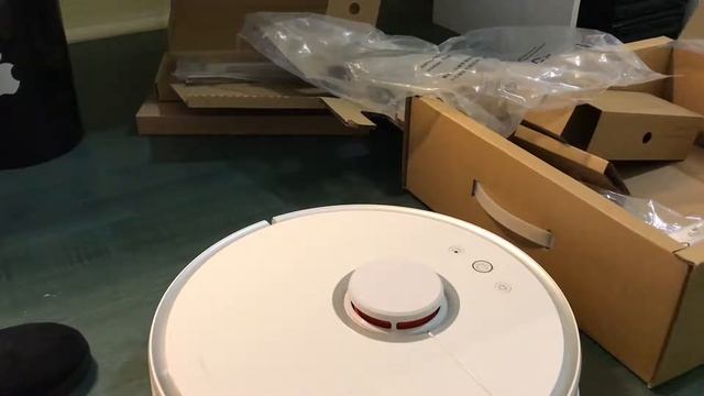 Обзор Roborock Robotic Vacuum Cleaner смотреть онлайн