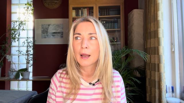 🎯 Как фокус спикера влияет на внимание аудитории смотреть онлайн
