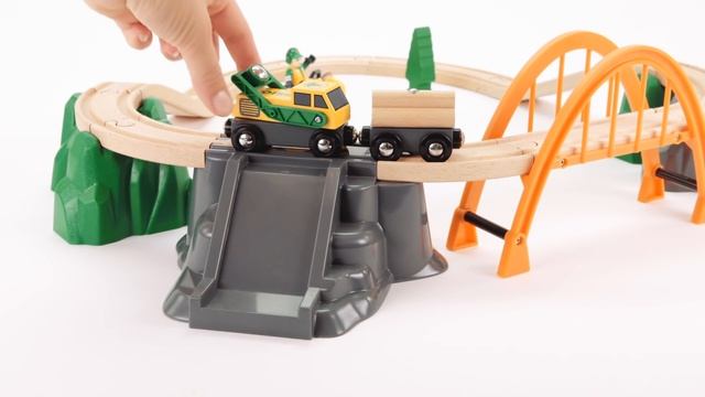 BRIO World - 33789 Lumber Loading Set смотреть онлайн