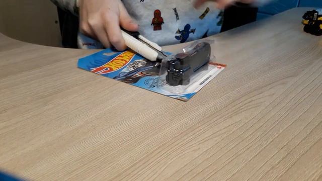 Обзор на ХотВиллс Роджер Доджер 2.0 смотреть онлайн