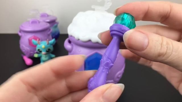 Magic Mixies Mixlings Mini Figure Unboxing with Cauldron Blind Bags смотреть онлайн