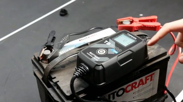 10 AWESOME Gadgets For Your CAR