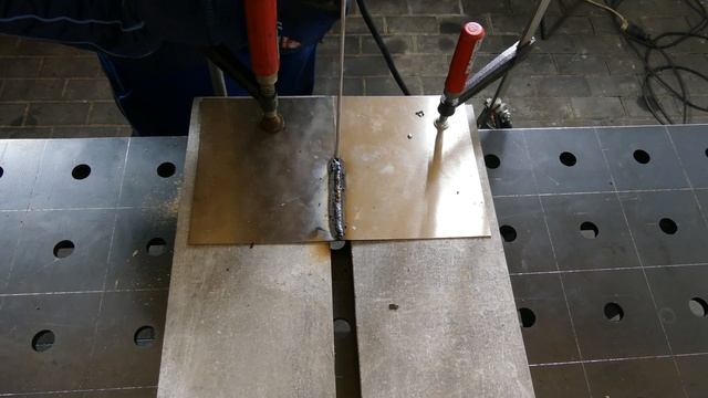 сварщик от бога сварка тонкого металла  нержавейка 05