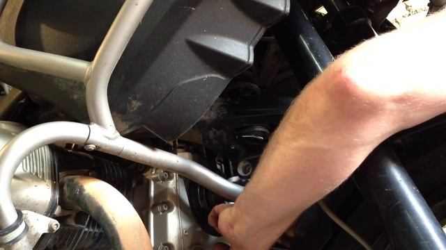 Замена ремня генератора на BMW R1200GSA