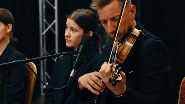 А слезы текут ручьем по щекам // Вокал - Денис Третьяков // Ансамбль "Новая Жизнь" смотреть онлайн