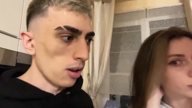 фруктозке побрили киску? 🤔 смотреть онлайн