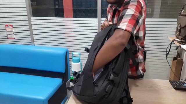 Mark Ryden MR-9299 Multinational 40Liter Office Laptop Travel Business Backpack 01828133204 смотреть онлайн