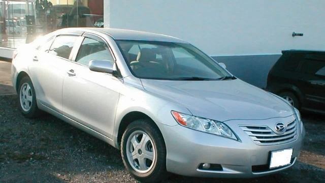 Daihatsu Altis седан смотреть онлайн