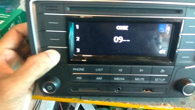 Volkswagen RCD320 stereo safe code unlock смотреть онлайн