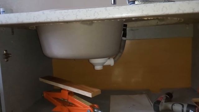 Снимаем раковину домкратом смотреть онлайн