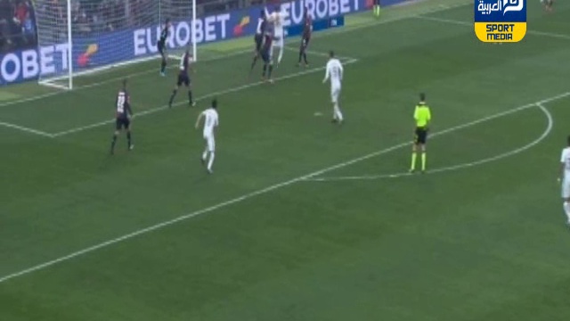 مدافع جنوى يهدي روما هدف التقدم بالخطأ في مرماه 1-0 | تعليق علي سعيد الكعبي смотреть онлайн