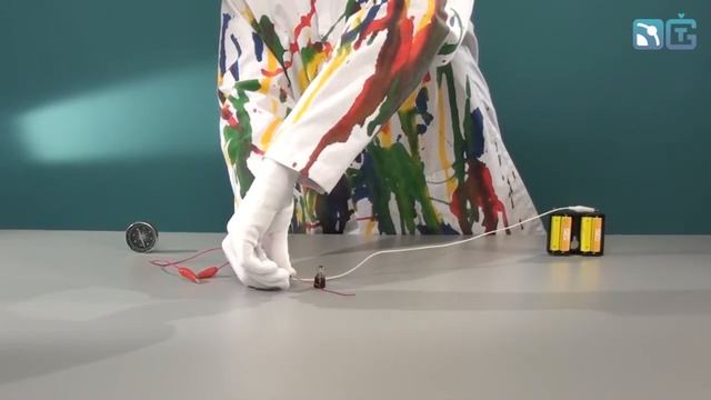 Компас и электричество - опыт из третьей книги "Простая наука" смотреть онлайн