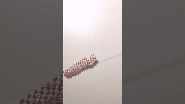 Чокер цепь из бисера?? заказать можно у меня в тг: lavilavka_shop #бисероплетение #бисер #украшения смотреть онлайн