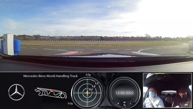 Mercedes World driving experience part 2 C63 4.0L 500BHP 0-6 4SEC смотреть онлайн