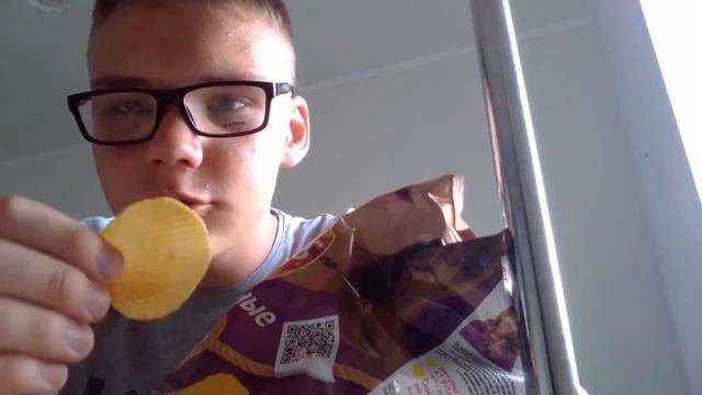 Чипсы со вкусом лосося Chipses смотреть онлайн