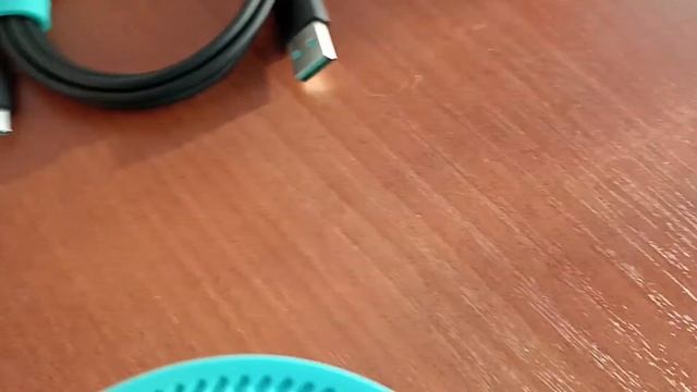 Распаковка и обзор Яндекс Станции Лайт с Алисой