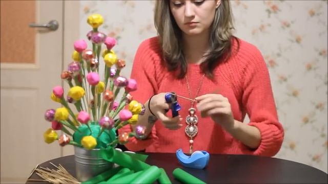 Мастер-Класс "Букет из конфет" / Ёлочка из конфет смотреть онлайн