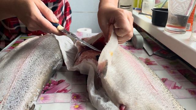 Форель, удачная покупка рыбки с икрой декабрь 23 год . смотреть онлайн