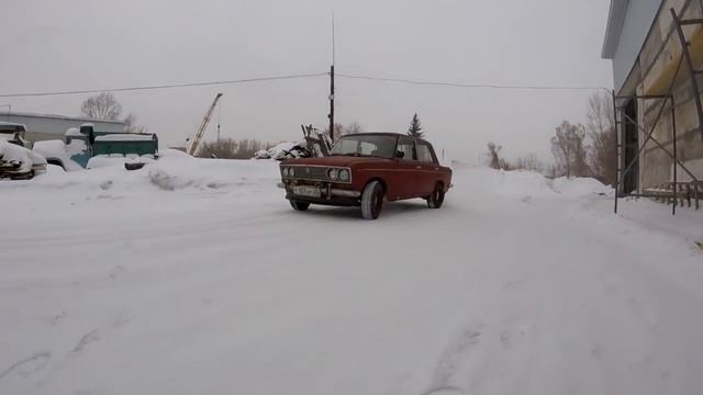 Жига 74 года едет боком,после 10 летнего простоя смотреть онлайн