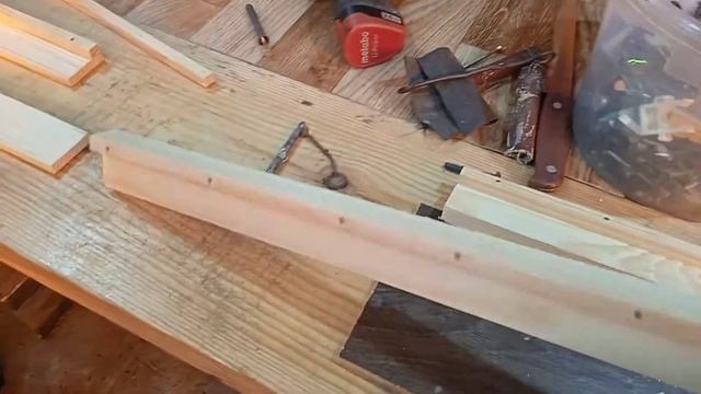 Рейка для укладки облицовочного кирпича.