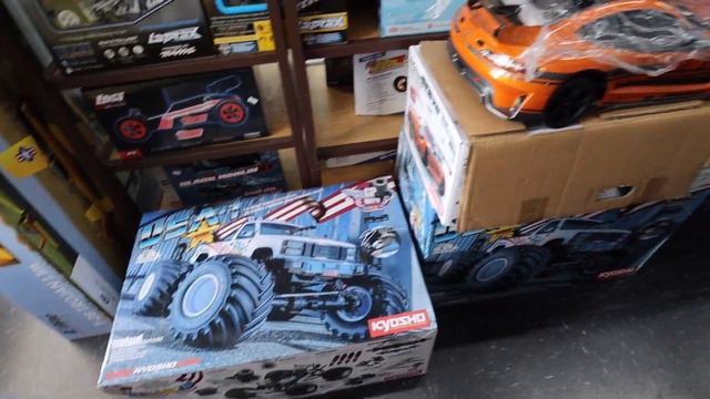 MOST AMAZING HOBBY SHOP I HAVE EVER BEEN TO RC CARS EVERYWHERE | Alamo City Hobby Shop смотреть онлайн