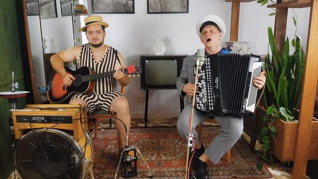 ЛИМОНЧИКИ - У Черного моря - Леонид Утесов смотреть онлайн