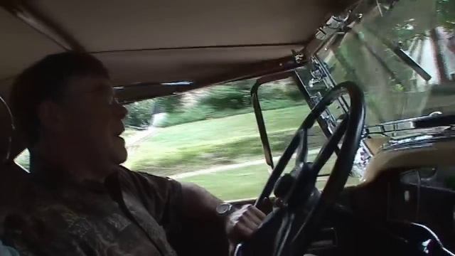 1930 Packard 733. We go for a ride and listen to the music of Packard. смотреть онлайн