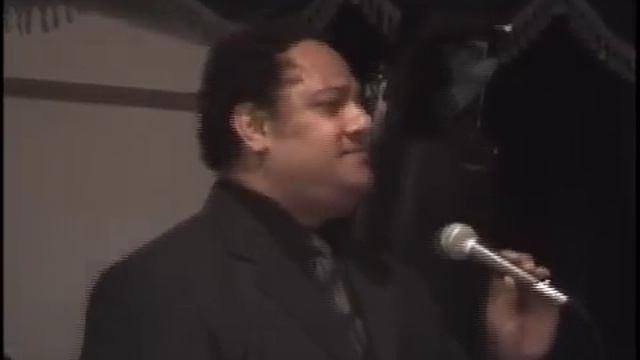 Ben Makisi - Tongan Tenor singing Nessun Dorma смотреть онлайн