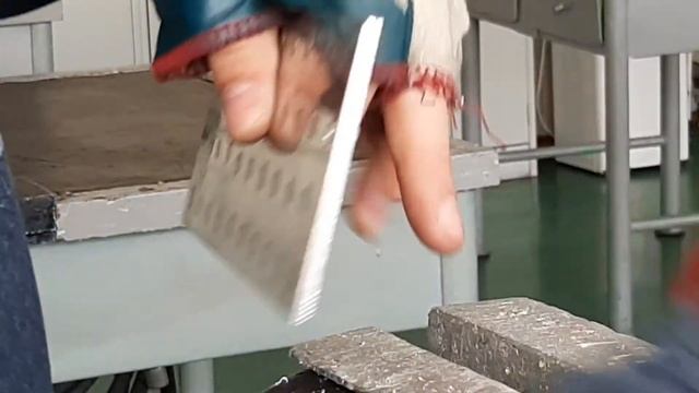30. Удаление дефектной заклепки с потайной головкой. смотреть онлайн