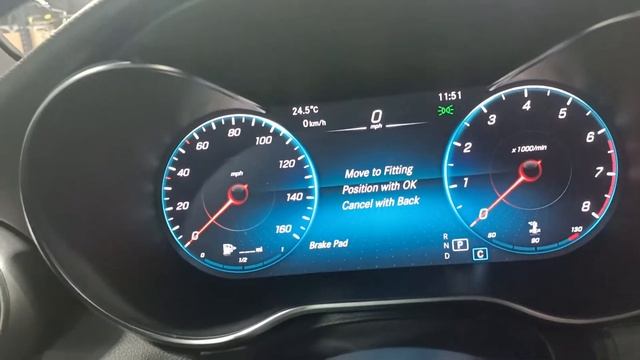 GLC 300 Frenos traseros modo taller смотреть онлайн
