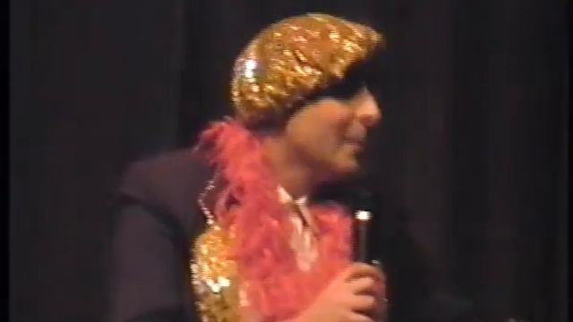 Сердючка поздравляет Аркадия Хоралова смотреть онлайн