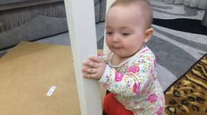 Придиванный столик IKEA сборка 8-ми месячным ребёнком
