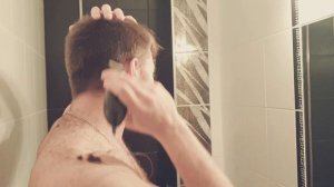 Как Подстричься Самому #2. Стригу Себя Cам Сломанной Машинкой