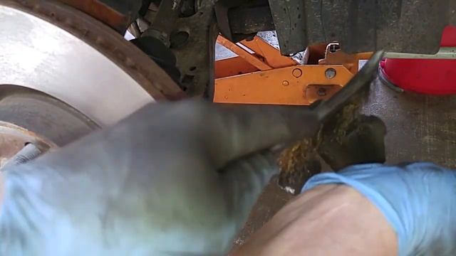 Ford Escape Front Brake Pads & Rotors Replacement смотреть онлайн