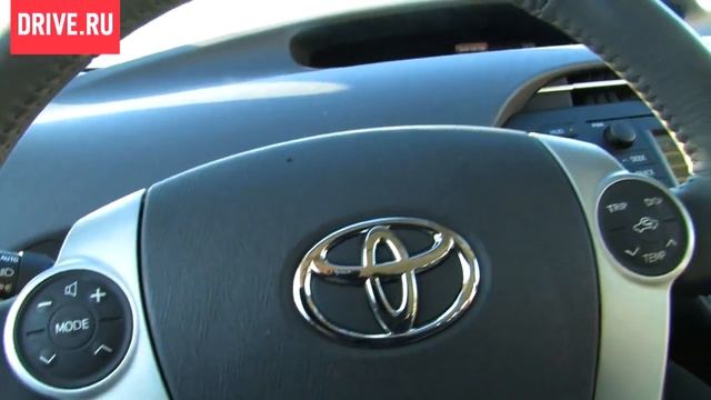 Салон Toyota Prius смотреть онлайн
