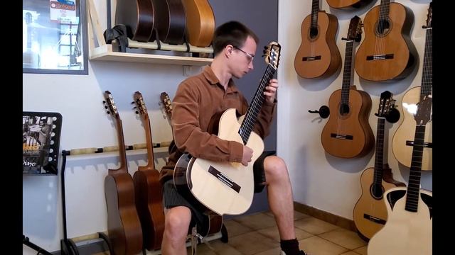 Julien LEBRUN Luthier / Modèle Léa par Rokas Jurkus смотреть онлайн