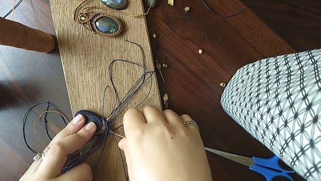 DIY Macrame Necklace Tutorial | Micro Macrame easy step by step смотреть онлайн