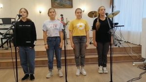 эстрадный ансамбль "Мечтатели" песня Недетское время